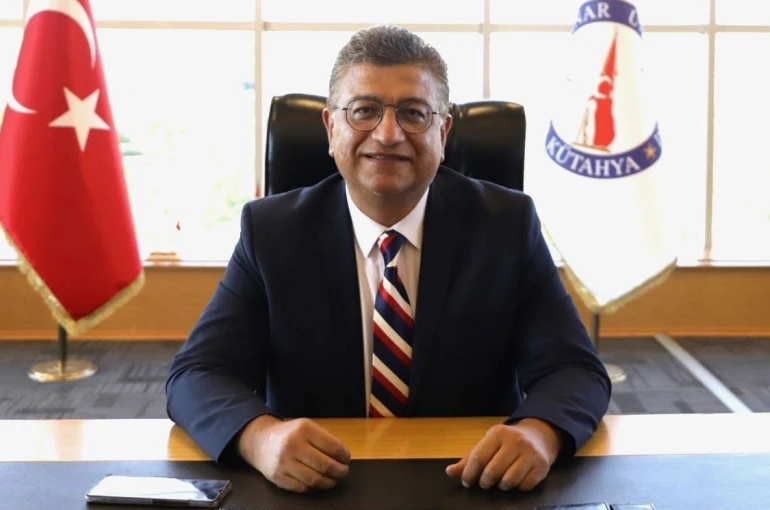 Rektör Kızıltoprak’tan Haydarpaşa Camii tartışmalarına değerlendirme: "Şehrin dinamiği görmezden gelinmesin" 