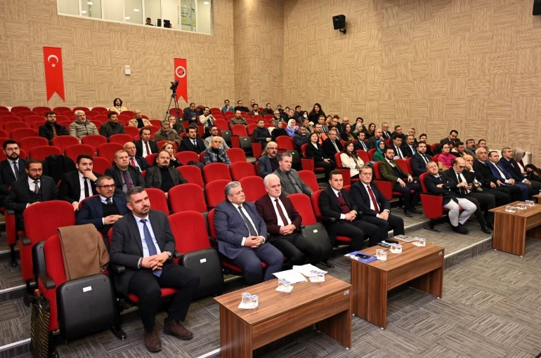 Rektör Sarıbıyık mesleki eğitimin geleceğini anlattı: "+1 modeli dünya standartlarında" 