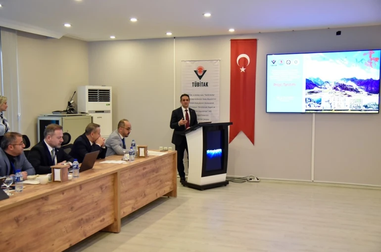 Rektör Yardımcısı Kurnaz: "Disiplinlerarası çalışmalar bilimsel değer üretiyor" 