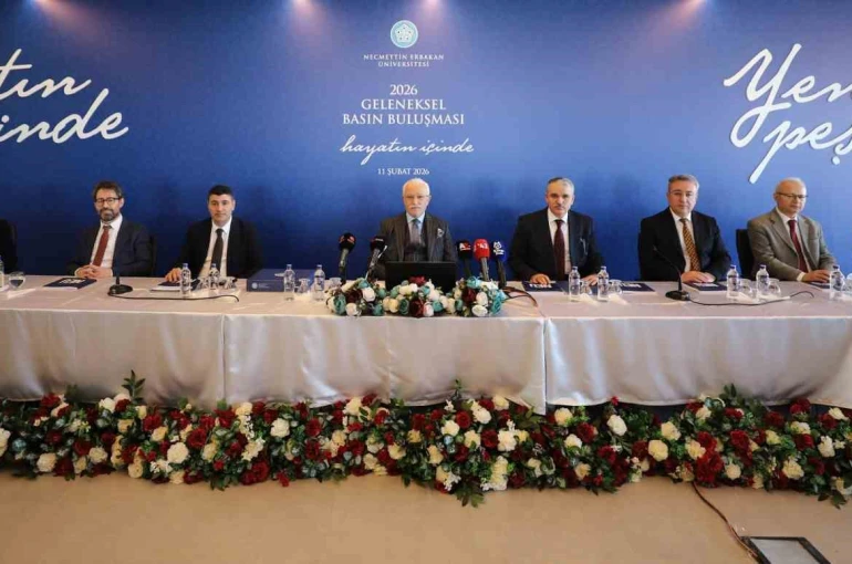 Rektör Zorlu: "Dünyada ilk 500 sözümüzü tuttuk"