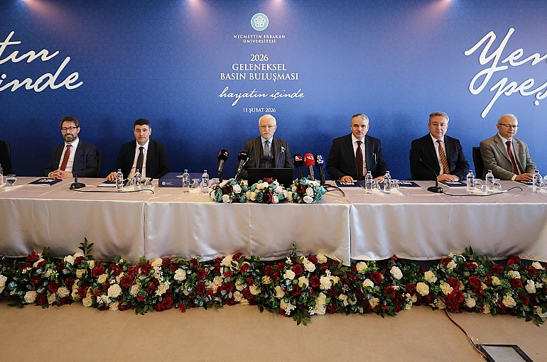 Rektör Zorlu: "Dünyada ilk 500 sözümüzü tuttuk"