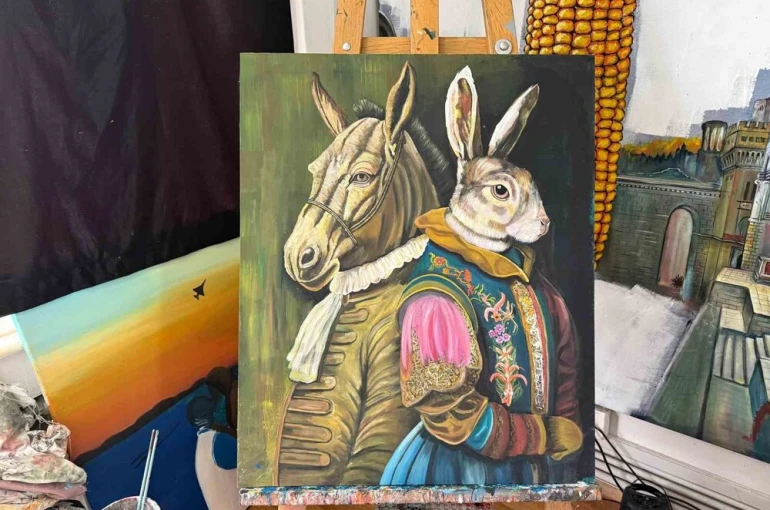 Ressam ve heykeltıraş Orhan Albaş öğrencilerine 3 günde resim yapmayı öğretiyor 