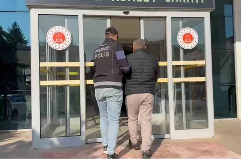 Reyhanlı’da 9 yıl 2 ay hapis cezası ile aranan şahıs yakalandı 