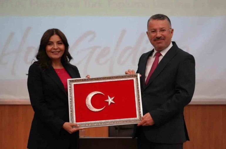 RTÜK Üyesi Güçer KBÜ Kürsü’de Konuştu: "Medya Toplumun Kimliğini Şekillendiriyor"