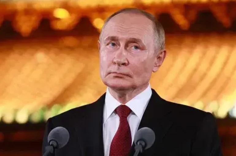 Rusya, Avrupa'ya saldıracak mı? Putin'den tek kelimelik açıklama