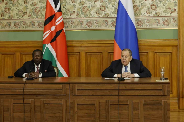 Rusya Dışişleri Bakanı Lavrov; "İran’ı bir günde fethetmeyi planlayanlar ne kadar yanıldıklarını anlamaya başladı" 