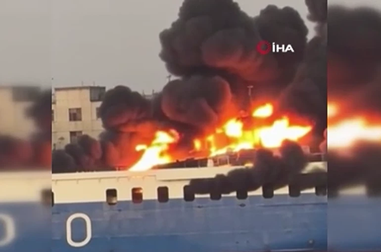 Rusya, Ukrayna’da bir Türk gemisi vurdu