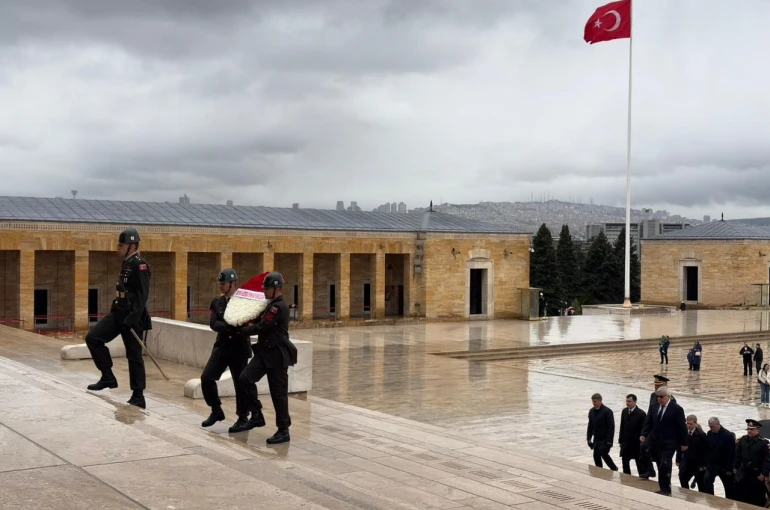 Rusya’nın Ankara Büyükelçisi Vershinin’den Anıtkabir’e ziyaret 