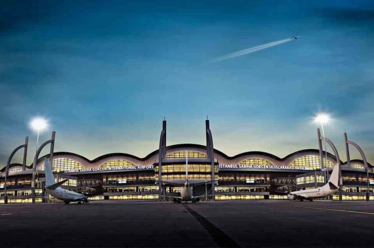 Sabiha Gökçen Havalimanı’nda uçuşlara kar ayarı 