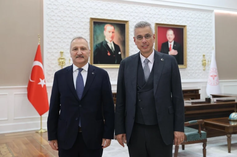 Sağlık Bakanı Memişoğlu, MHP Genel Başkan Yardımcısı Yurdakul’u kabul etti