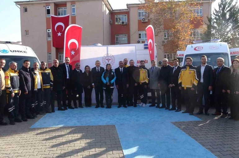 Sağlık Bakanlığı’ndan Kilis’e 4 yeni acil sağlık aracı 