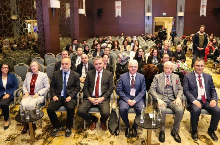 Sağlıklı nesiller için bilim insanları Konya’da buluştu 