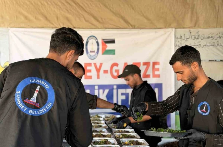 Şahinbey Belediyesi’nden Gazze’de kardeşlik iftarı