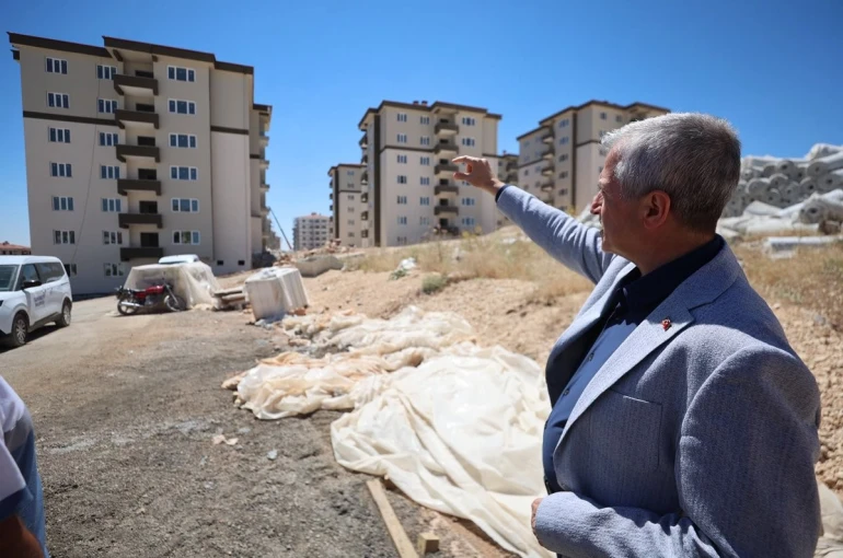 Şahinbey’de 3 bin 414 sosyal konut hızla yükseliyor 