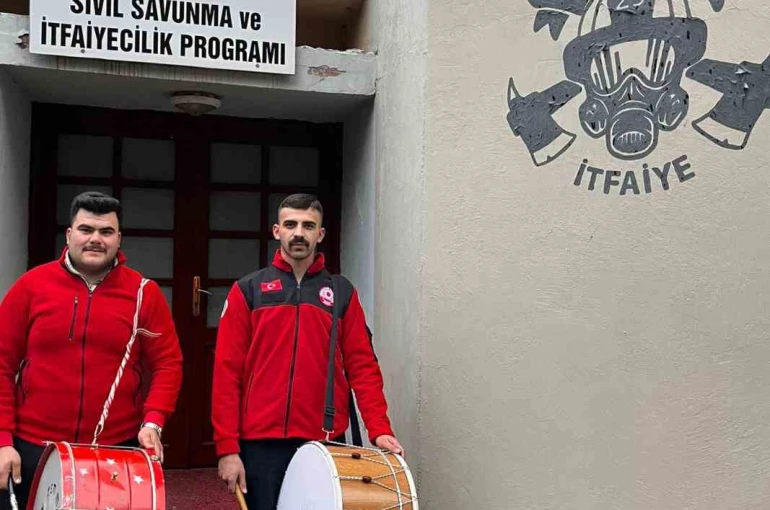 Sahurda onları görenler şaşırıyor 