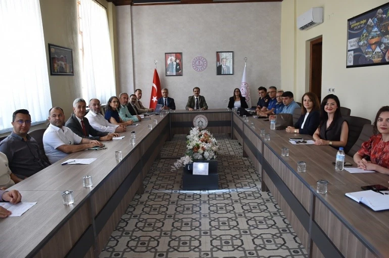 Salihli’de kadına şiddet ve çocuk koruma için kritik toplantı 