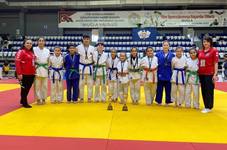 Salihlili judoculardan uluslararası başarı 