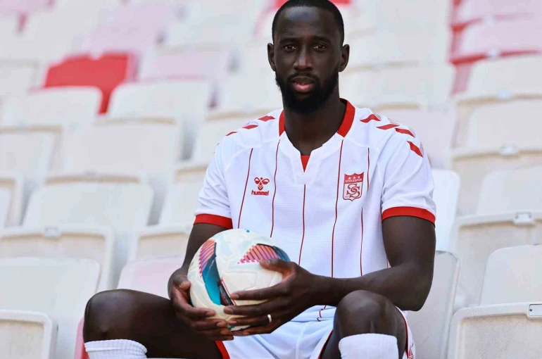 Samba Camara, Sivasspor’a veda etti 
