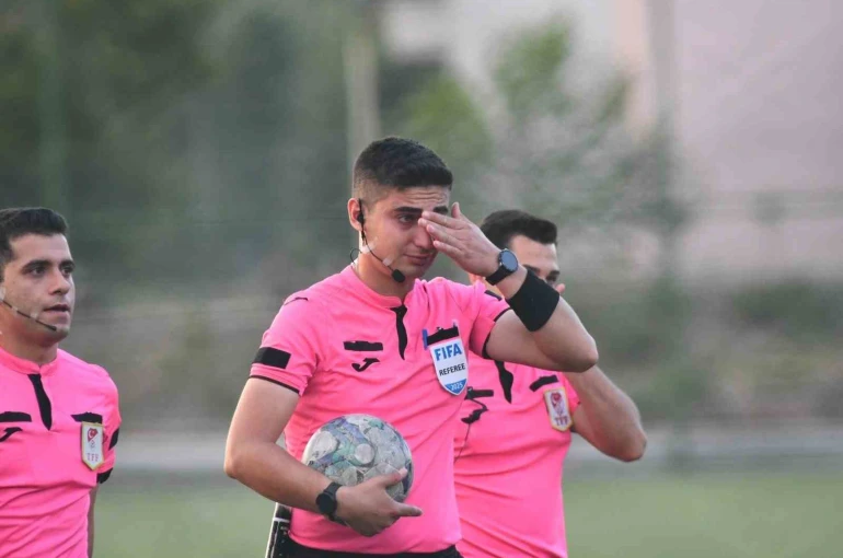 Samed Armut, düdüğünü astı 