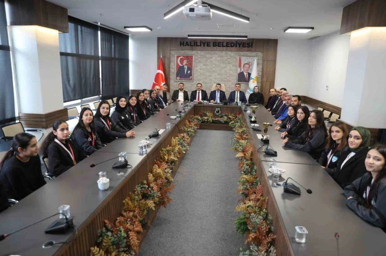 Şampiyon takımdan Canpolat’a ziyaret 