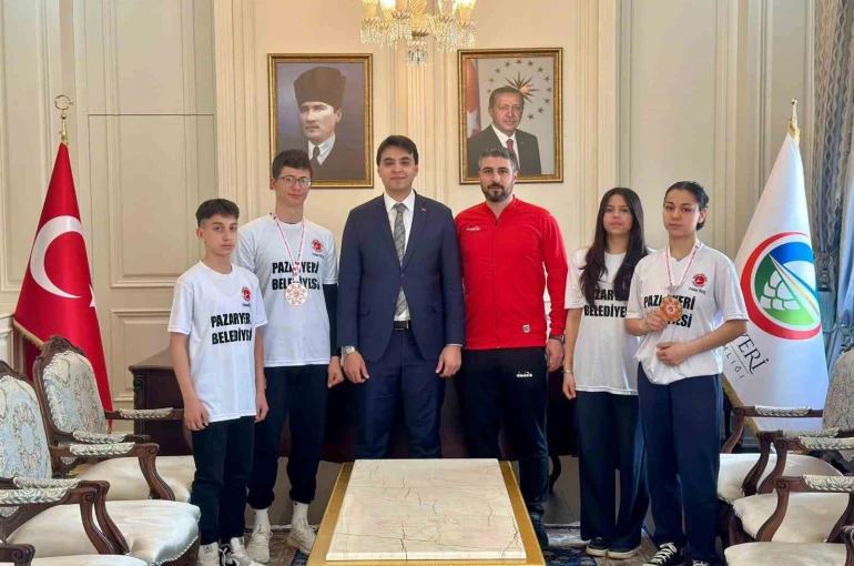 Şampiyonlar Pazaryeri’nin gururu oldu 