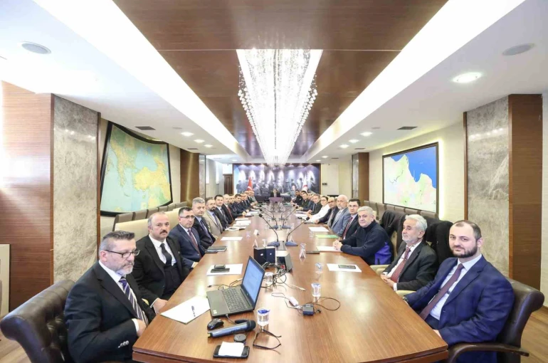 Samsun Valiliği: "Yeşil Vatanımızı ve geleceğimizi ateşe atmayalım" 