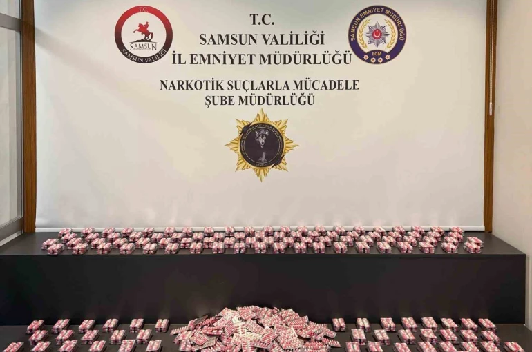 Samsun’da 15 bin 750 adet uyuşturucu hap ele geçirildi 