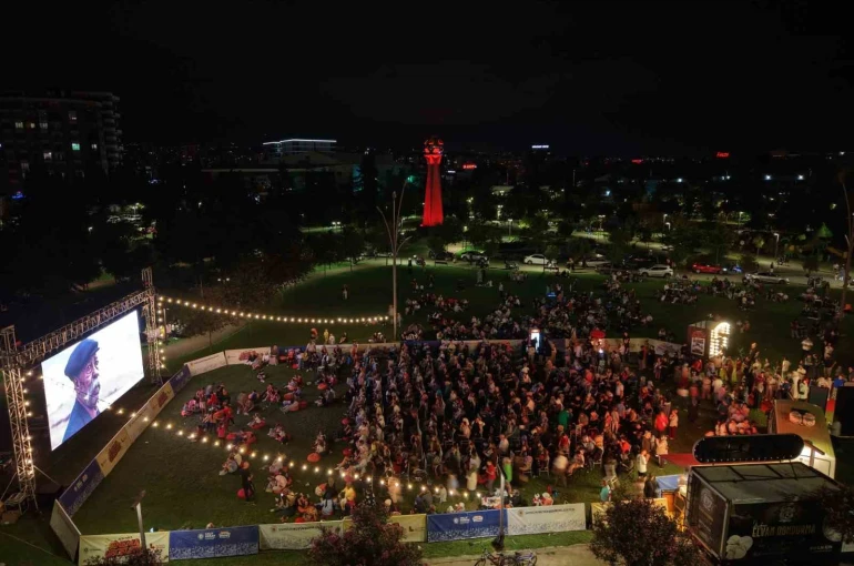 Samsun’da Açık Hava Sinema Geceleri başladı 
