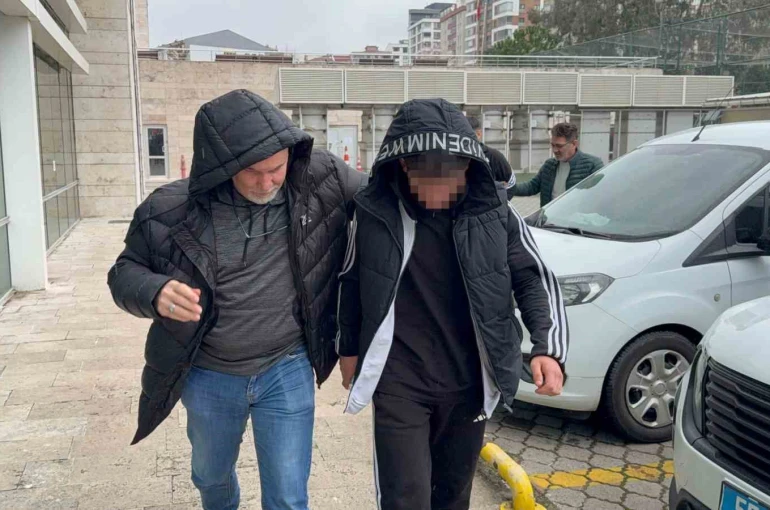 Samsun’da bıçaklı kavga: 3 yaralı 