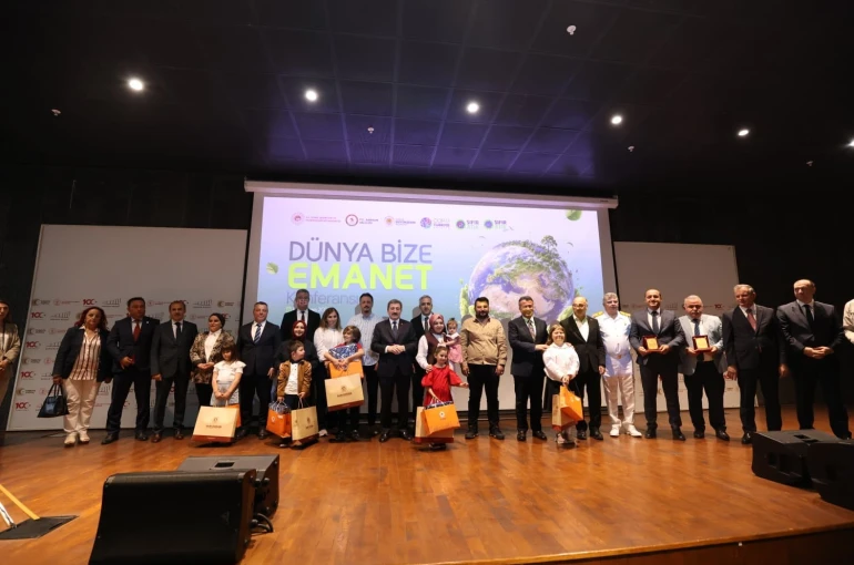 Samsun’da "Dünya Bize Emanet" konferansı düzenlendi 