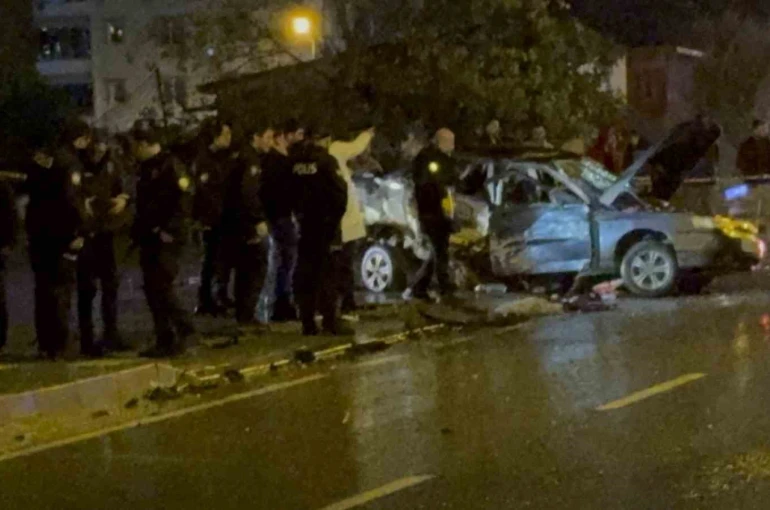 Samsun’da iki otomobil çarpıştı: 2 ölü, 2 yaralı 