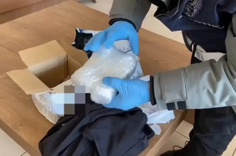 Samsun’da kargo paketinde ele geçirilen kokainle ilgili 3 kişiye 16’şar yıl hapis