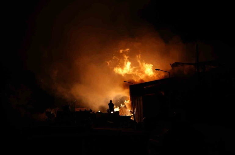 Samsun’da kereste fabrikasındaki yangın kontrol altına alındı