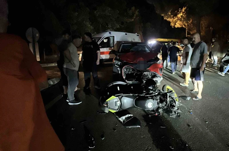 Samsun’da SUV araç ile motosiklet kafa kafaya çarpıştı: 1 yaralı