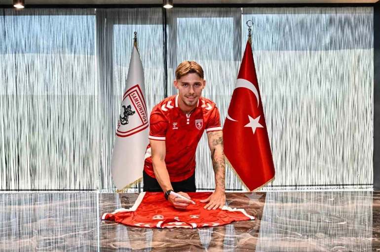 Samsunspor, Polonyalı stoper Drapinski ile 5 yıllık sözleşme imzaladı