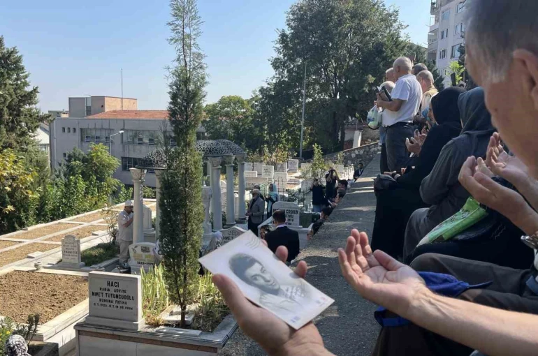 ’Sanat Güneşi’ vefatının 29’uncu yılında mezarı başında anıldı