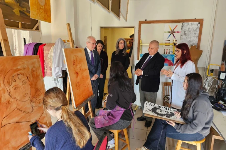 Sanatın kalbi Güzel Sanatlar Lisesi’nde attı 