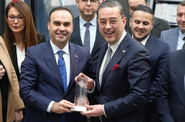 Sanayicinin geleceğine stratejik adımı Denizli Model Fabrika hizmete açıldı 