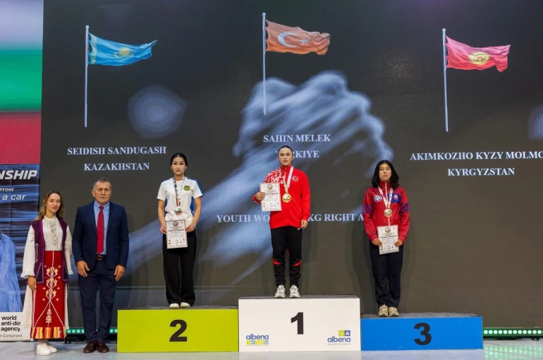 Sancaktepe’nin gururu Melek Şahin dünya şampiyonu oldu