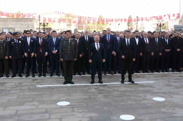 Şanlıurfa ve Adıyaman’da 10 Kasım Atatürk’ü Anma Günü etkinliği