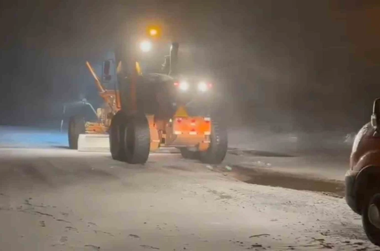 Şanlıurfa’da yoğun kar yağışı etkili oldu 