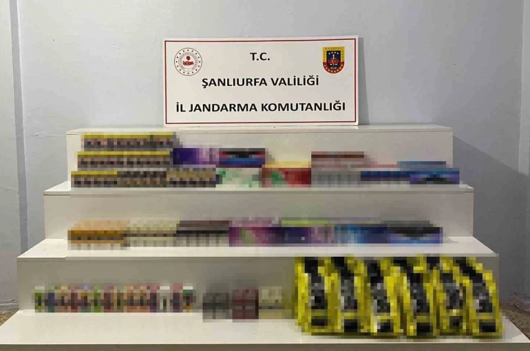 Şanlıurfa’da yol kontrolünde 8 bin 958 paket gümrük kaçağı sigara ele geçirildi 