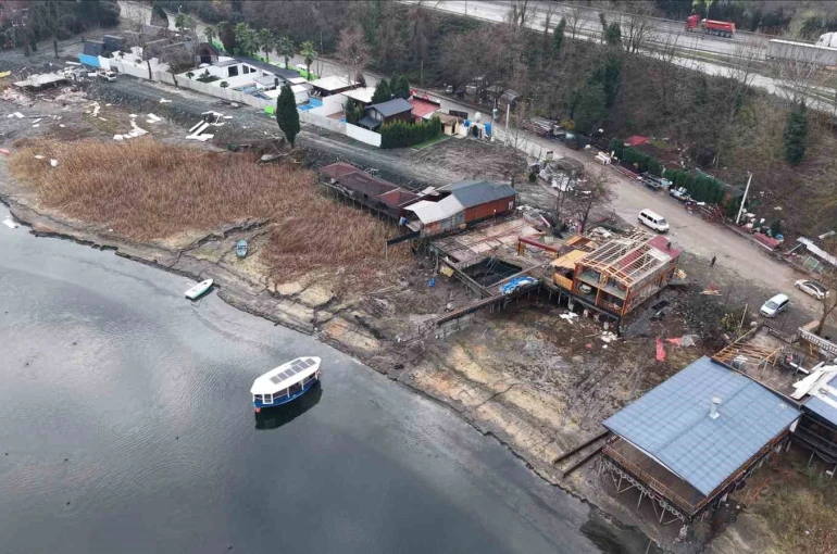 Sapanca Gölü’ndeki kaçak yapılar için ekipler sahaya iniyor