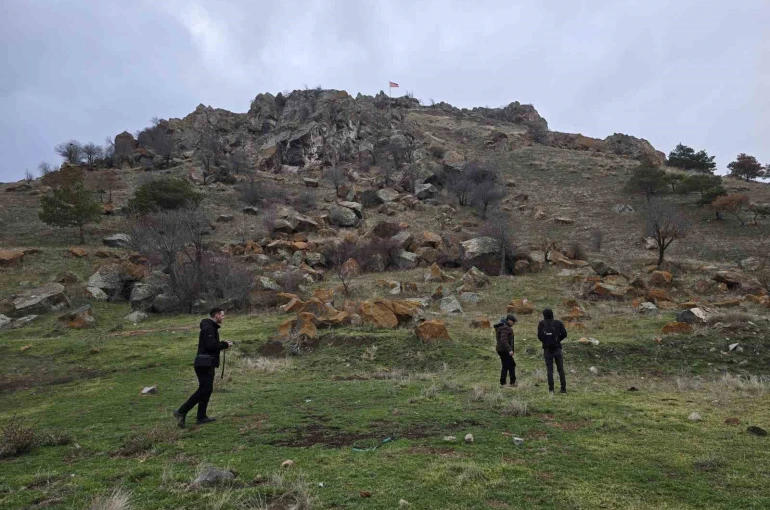 Saraykent Yılan Boynu Tepesi, keşfedilmeyi bekliyor 