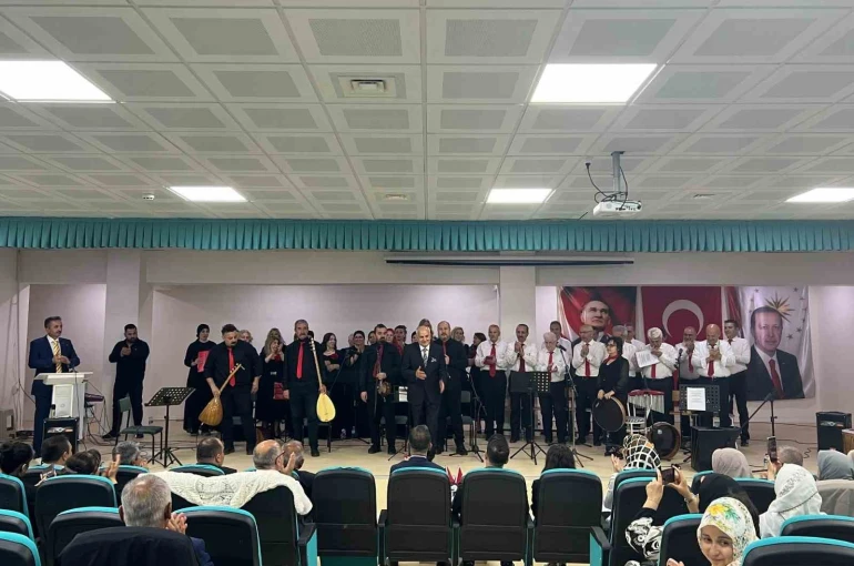 Sarıcakaya’da ilk kez ‘Türk Halk Müziği Konseri’ düzenlendi 