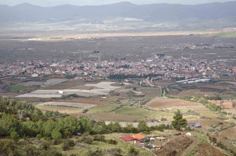 Sarıgöl Ovası gelinliğini çıkardı