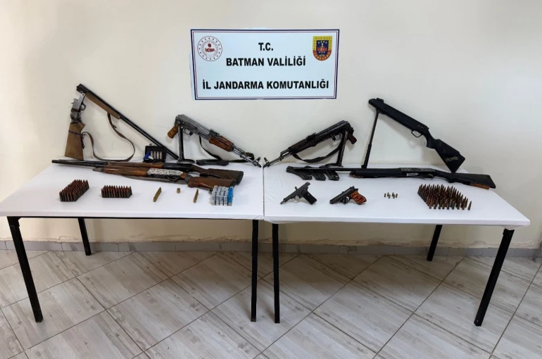 Sason’da kaçak silahlar ele geçirildi, 2 kişi tutuklandı 