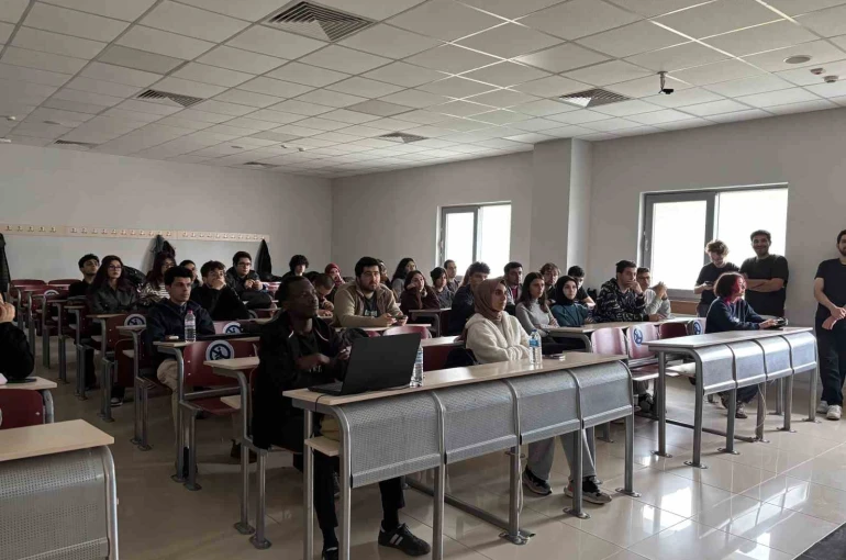 SAÜ’de Siber Kalkan: Öğrenciler geleceğin tehditlerine hazırlanıyor 