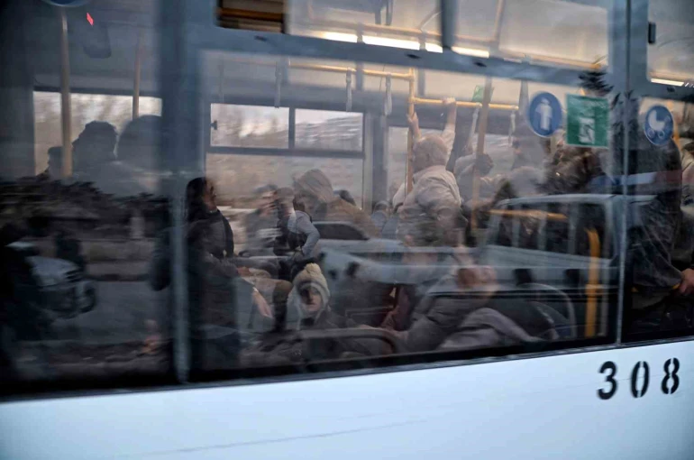 SDG’den kurtarılan Şeyh Maksud mahallesinden 400 terörist çıkarıldı 