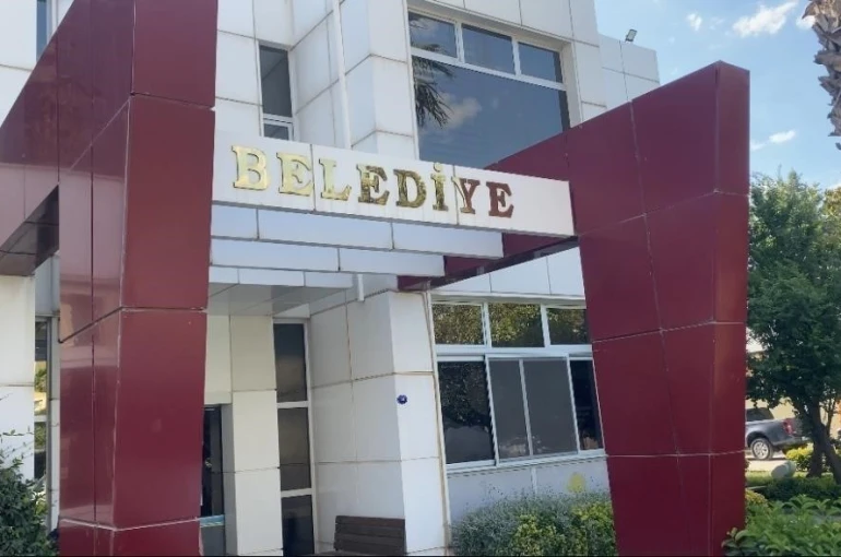 Seferihisar Belediye Başkanı İsmail Yetişkin tutuklandı